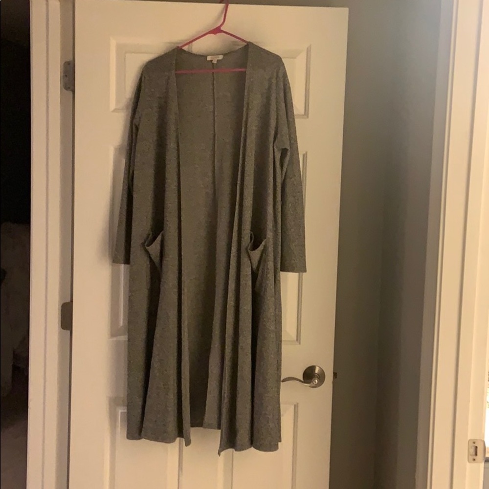 Lularoe gray Sarah duster